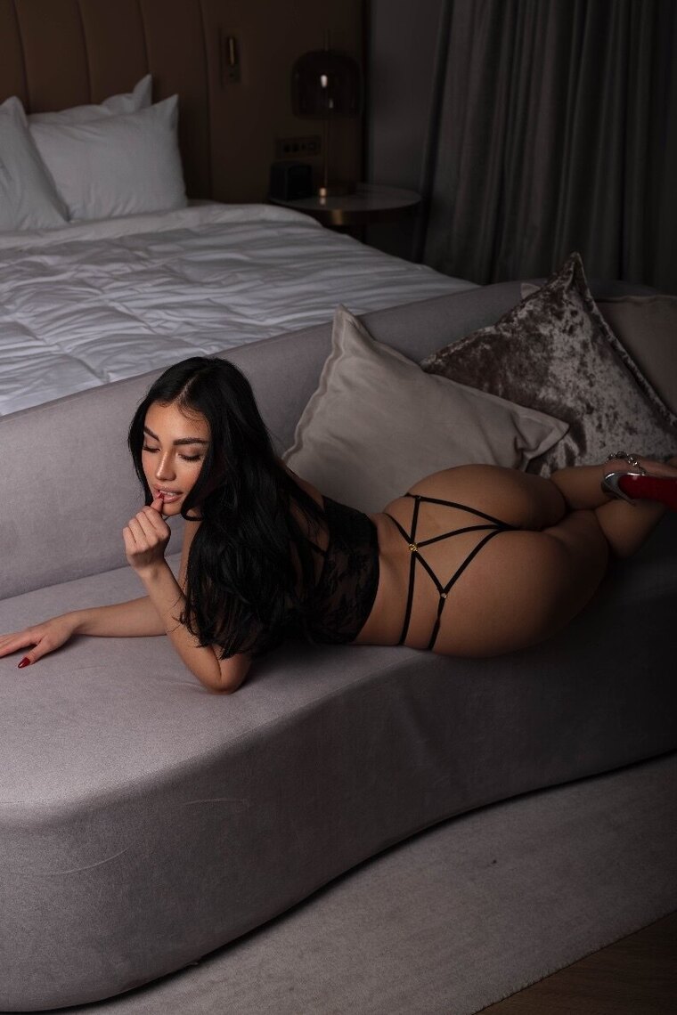 princessa milan👑 cover image