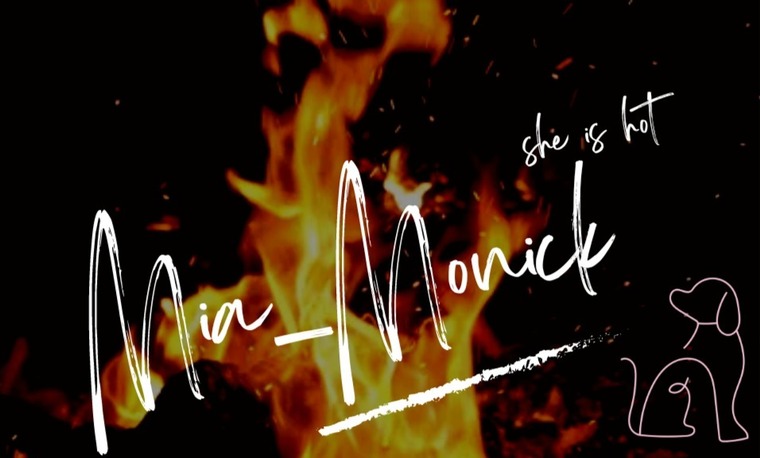 Mía Monick banner image