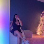 Mia 🍒 avatar