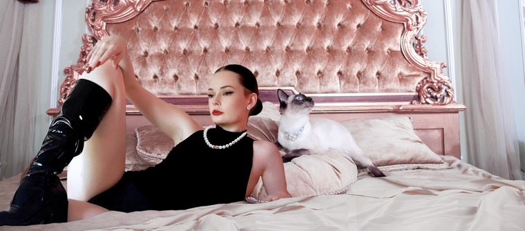 Miss Mia Lush banner image