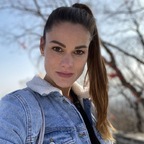 Mia avatar