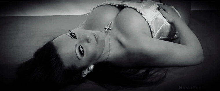 Mia Moore banner image