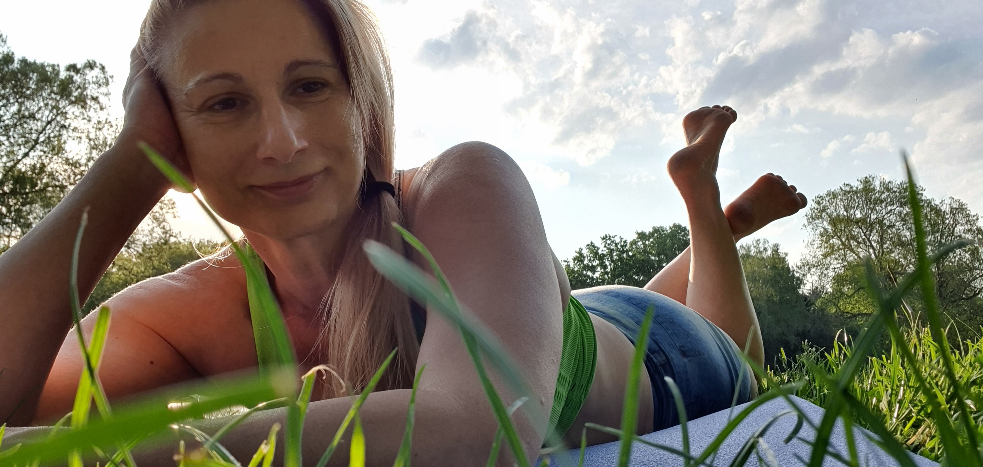 Mia Pillango banner image