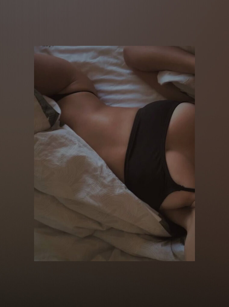 Mía 💖 banner image