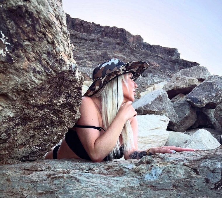MiaXXX cover image