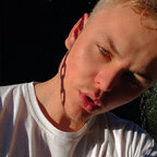 mickyyoungx avatar