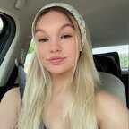 Mika ✨🍒 avatar