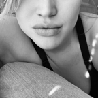 Mikaela20 avatar