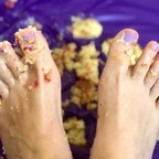 Mila-steps-on-cakes avatar