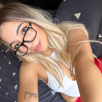 Mila 🌸 avatar
