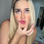 Mila Falk avatar