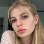 Mila Wood🌸 avatar