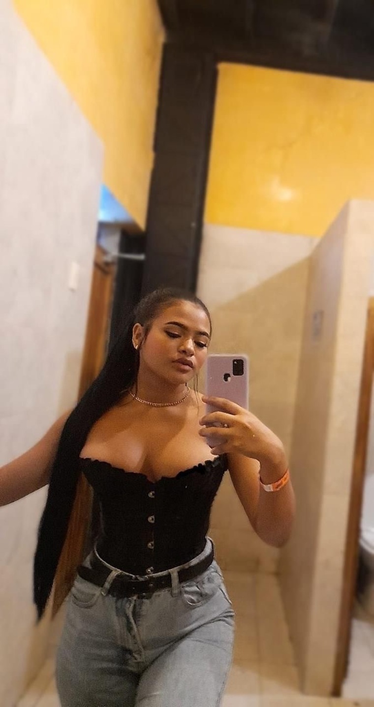 𝙈𝙞𝙡𝙚𝙮 𝙋𝙖𝙩𝙞𝙨𝙤𝙣 cover image
