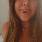 Momee avatar