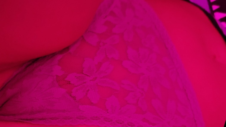 MilkyGreenEyes cover image