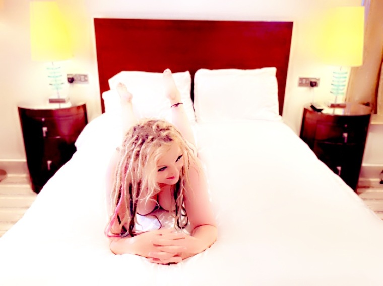 Mini Locs (Free) banner image