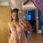 Minka Strawberry avatar