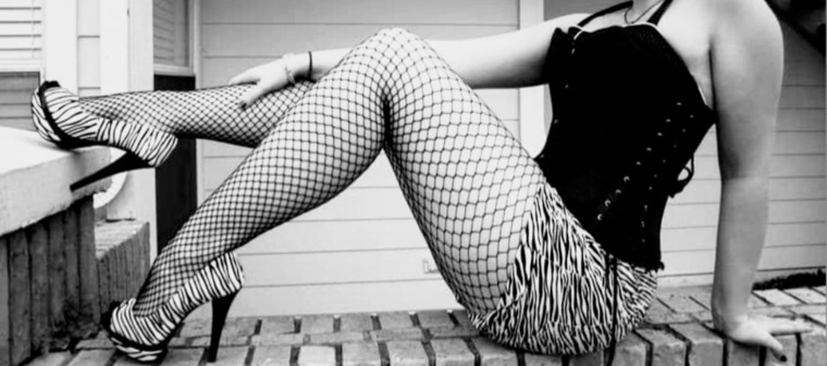 Mischievous Hot Wife banner image