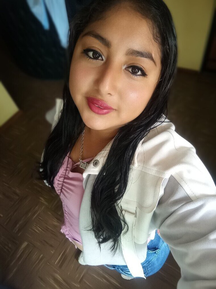 Viviana Vera cover image