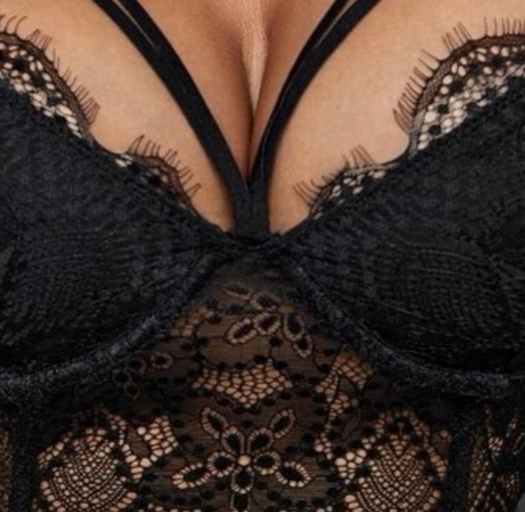 Miss-secret2000 cover image
