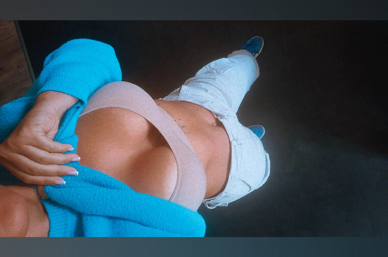 MissCé cover image