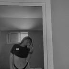 LOLA👅 avatar