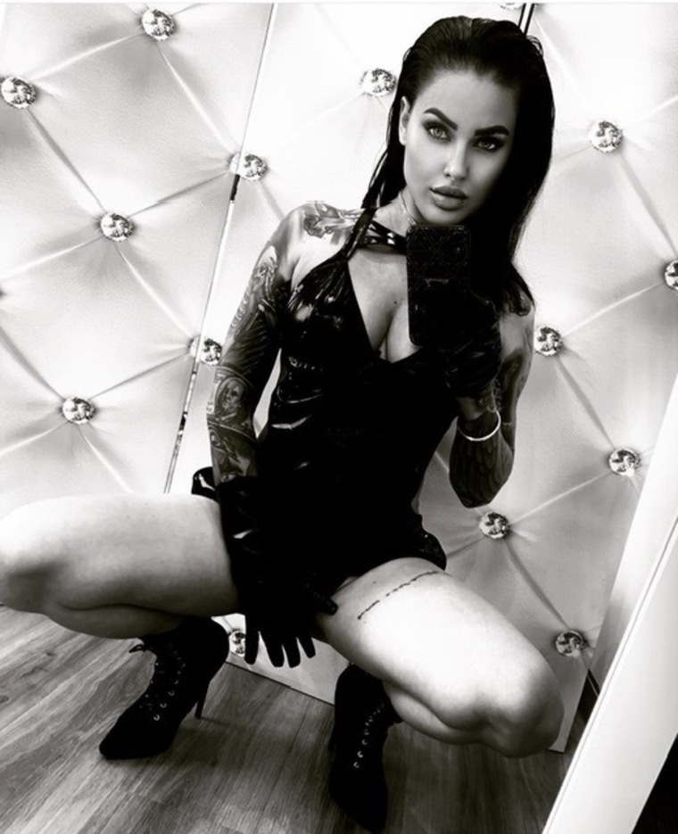 Miss Dollar πΆ banner image