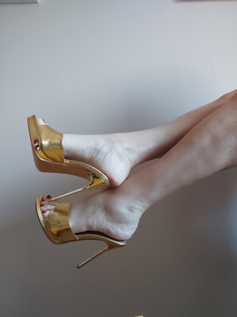 Miss Feet Tender cover image