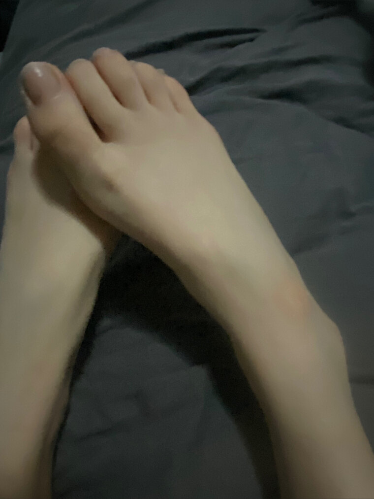Footsie babe xo cover image
