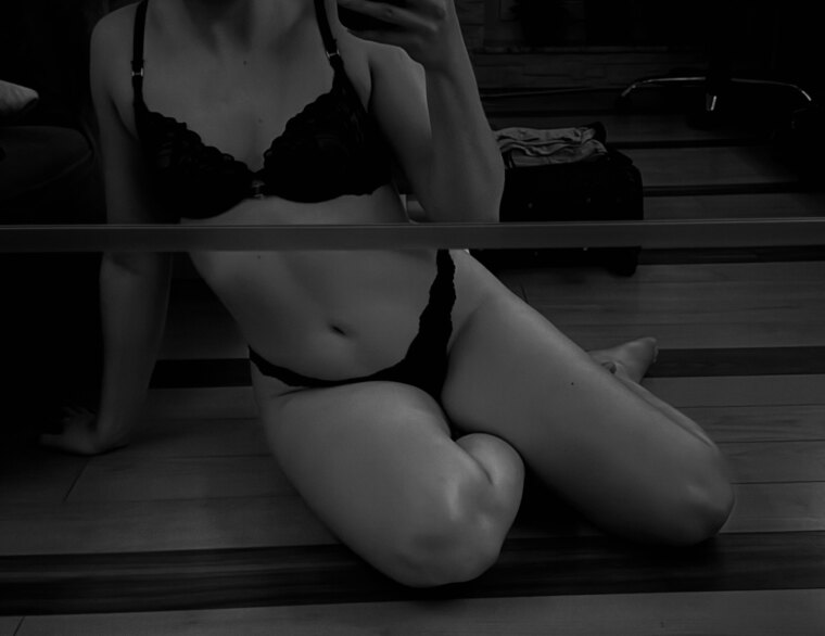 Miss Ivory cover image