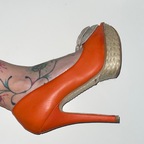 Missjuicyfeet avatar