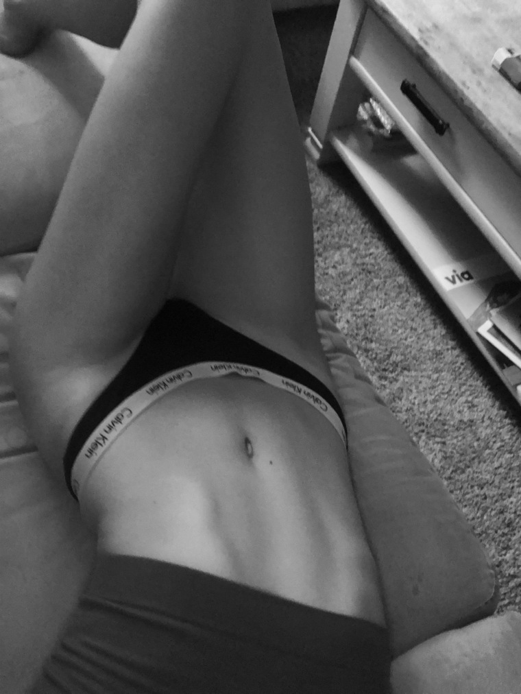 Lolaaa π banner image