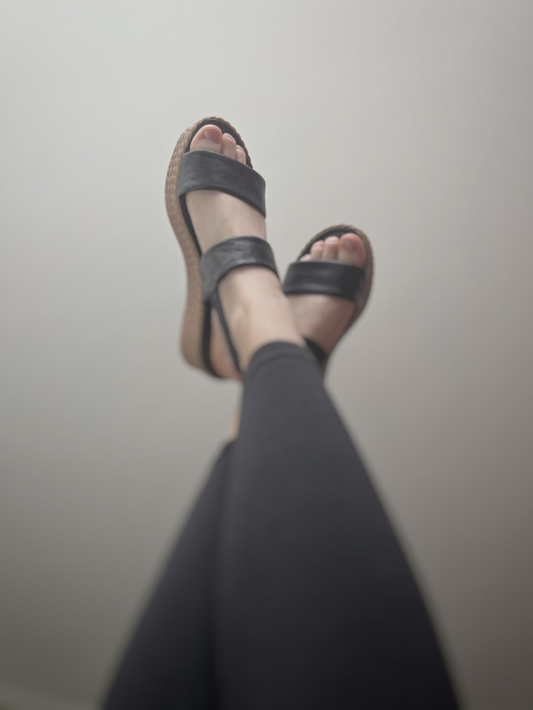 Feetgirl banner image