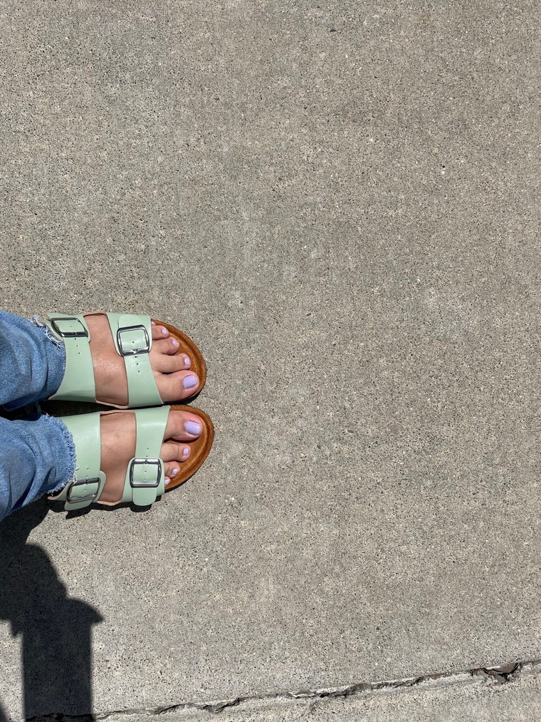 Vixenprettyfeet cover image
