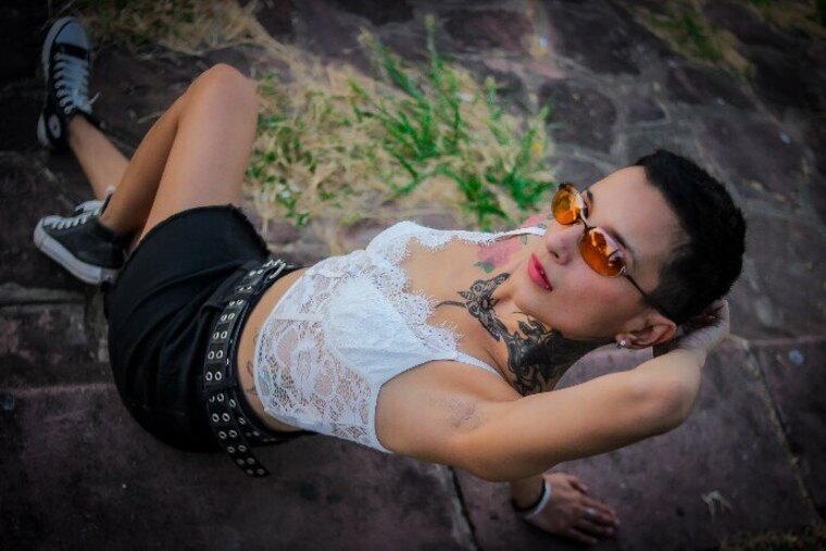 🖤 𝕸𝖎𝖘𝖘 𝖄𝖊𝖎 🔥 Hair Fetish ✨ cover image