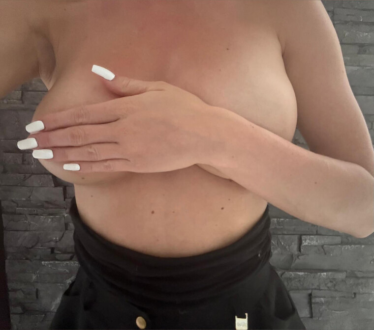 LADY_ley banner image