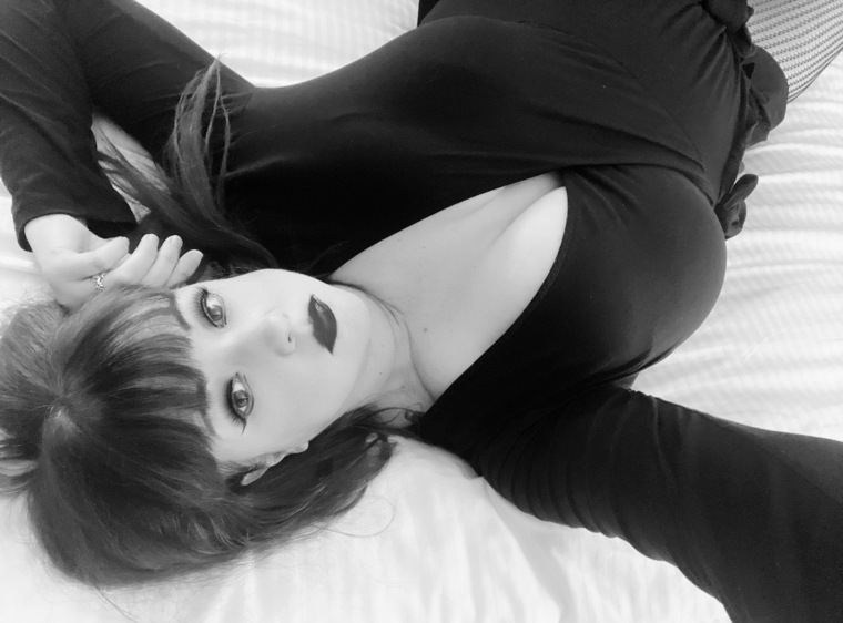 Tracy Robertson cover image