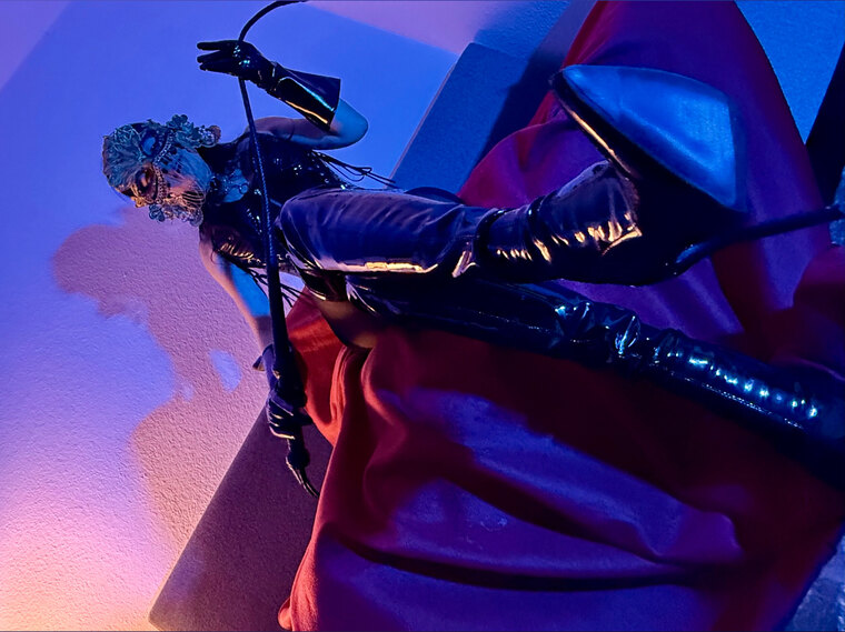 Mistress Wanda free banner image