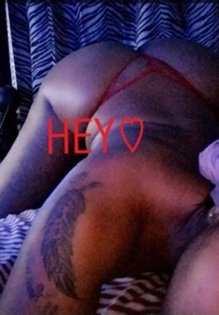 miyiatheestallion🌚 banner image