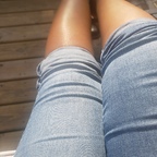 Mocha and Sunshine (pretty feet) avatar