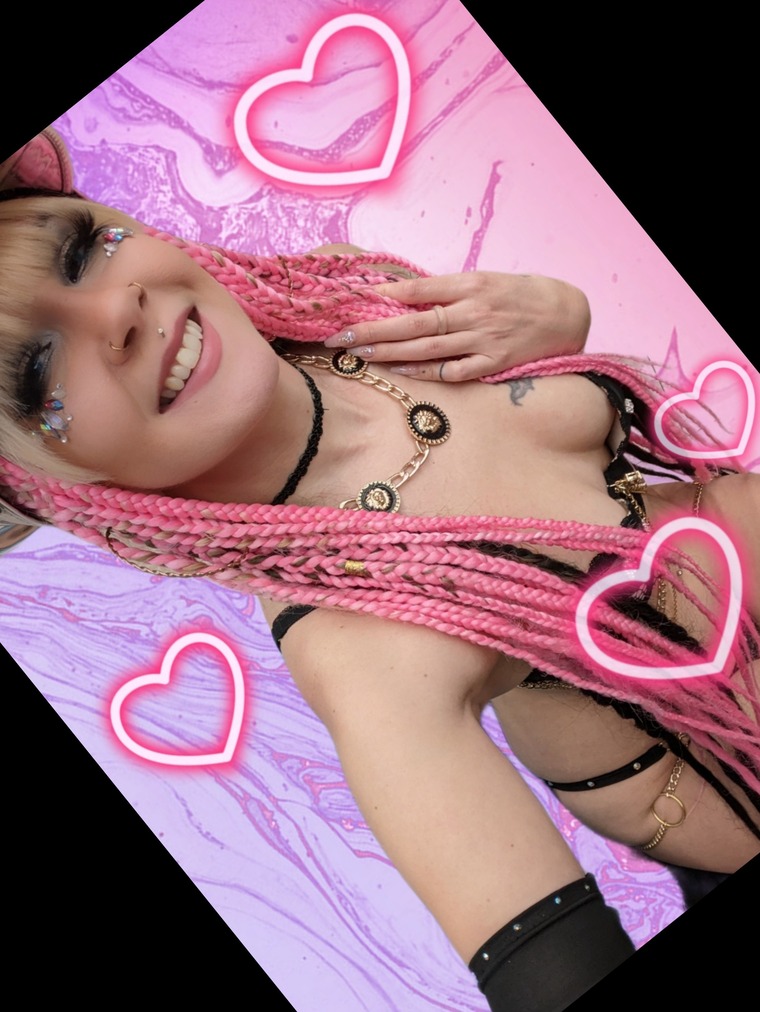 xMolliMoonshinex cover image