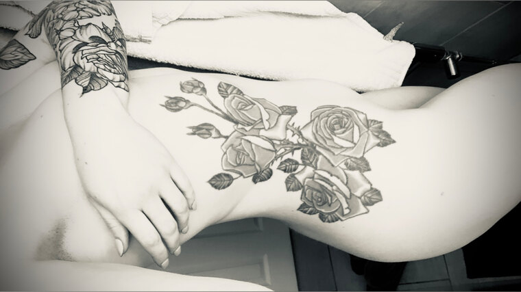 Molly Ariel banner image