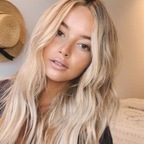 Molly Roxana avatar