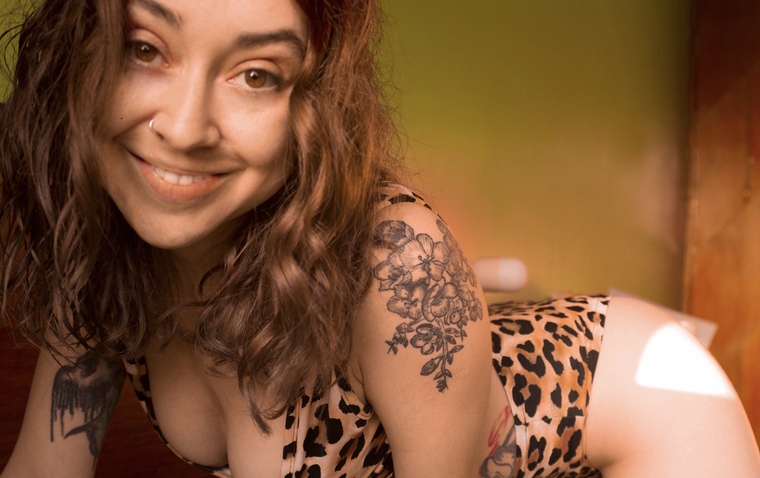 Molly <3 cover image