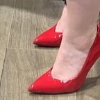 Feet mommy avatar