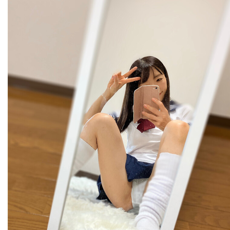 momo♡Japan🇯🇵 banner image