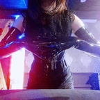 Mistress Mona。 avatar