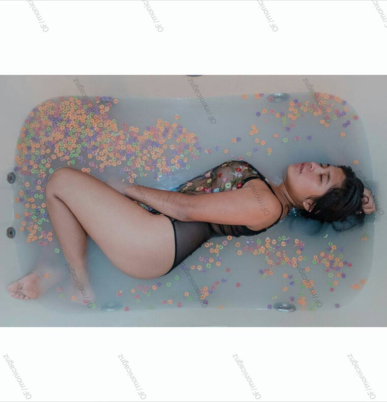 Mónica González banner image