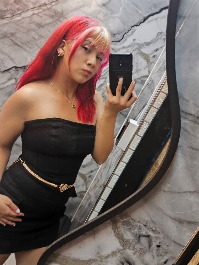 monique69 banner image