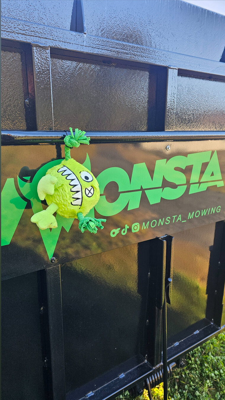 Monsta Mowing banner image